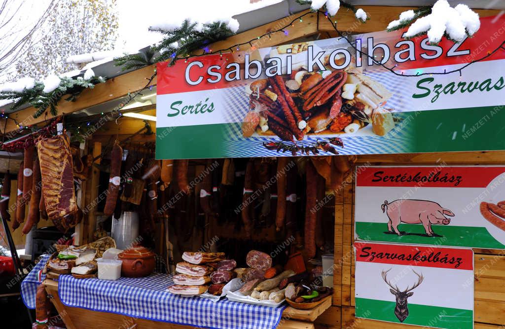 Ünnep - Budapest - Adventi vásár Újbudán