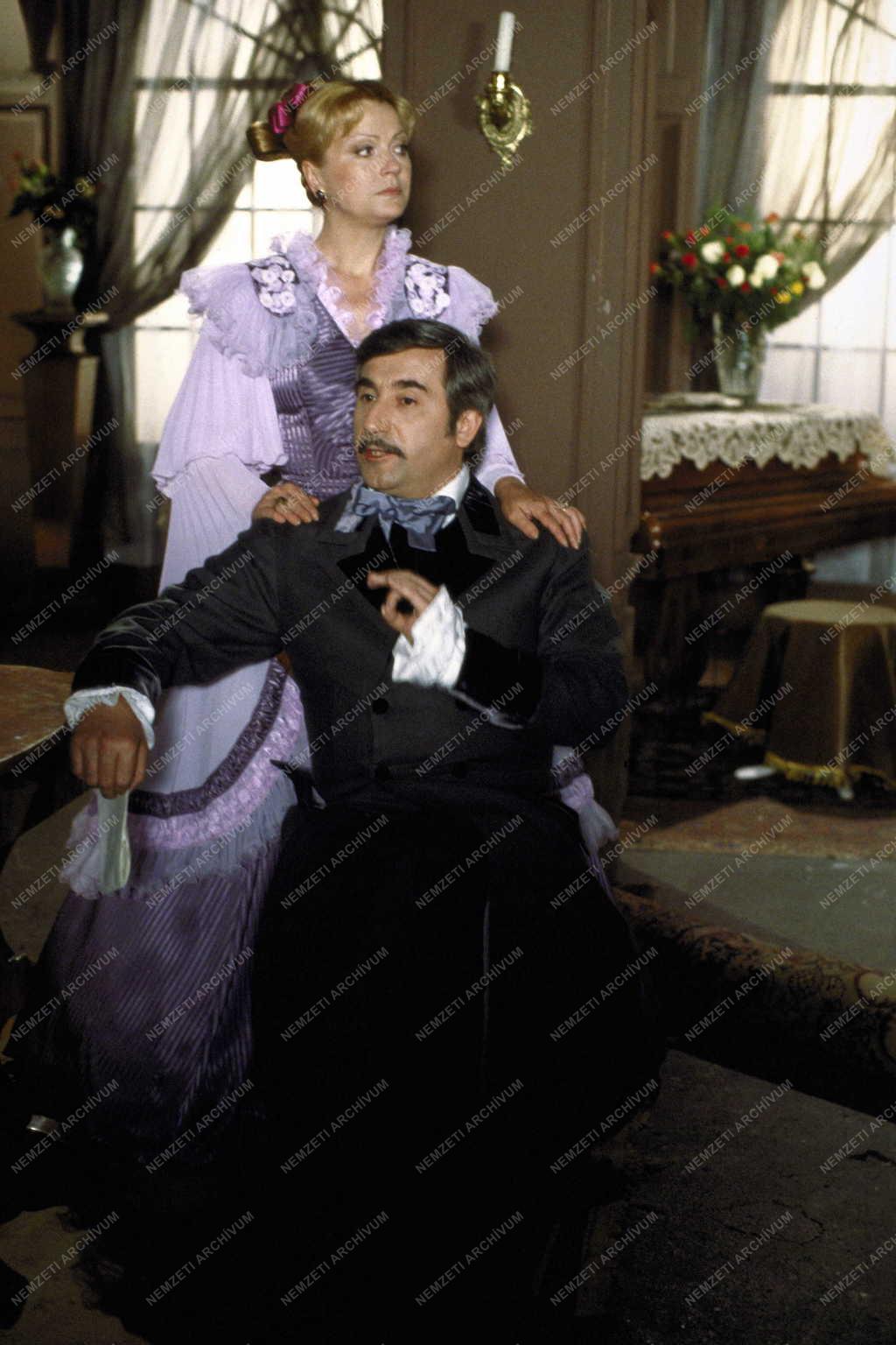 Kultúra - Film - Fenn az ernyő, nincsen kas című tv-film forgatása