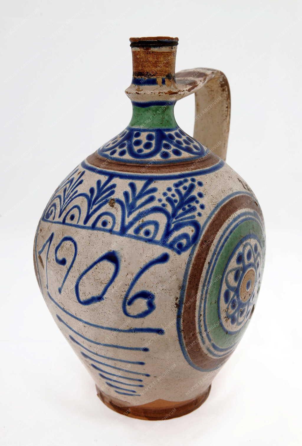 Népművészet - Debrecen - Cserépkorsó