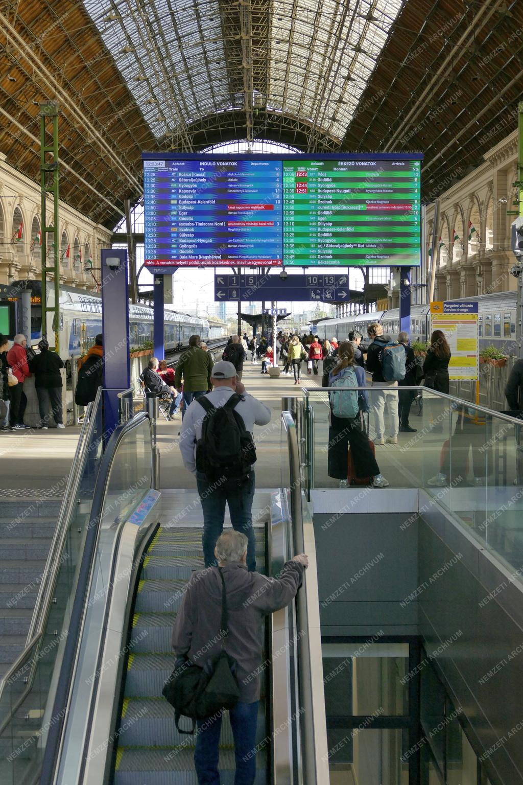 Közlekedés - Budapest - Keleti pályaudvar