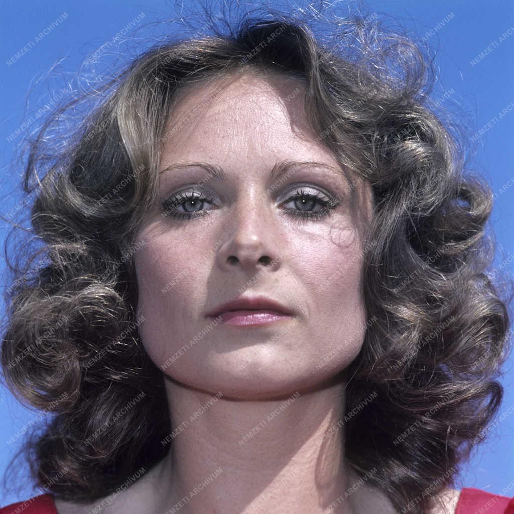 Kultúra - Bánsági Ildikó színésznő