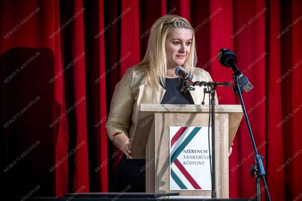 Jótékonysági művészeti gálaműsor Szerencsen