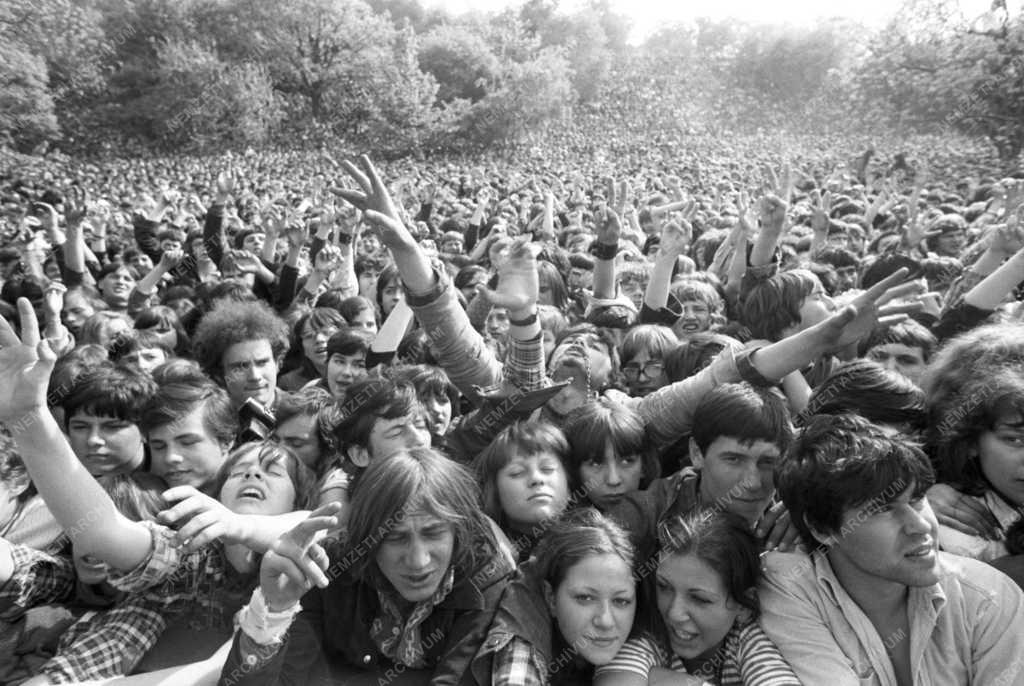 Kultúra - Könnyűzene - Rock-majális a Tabánban