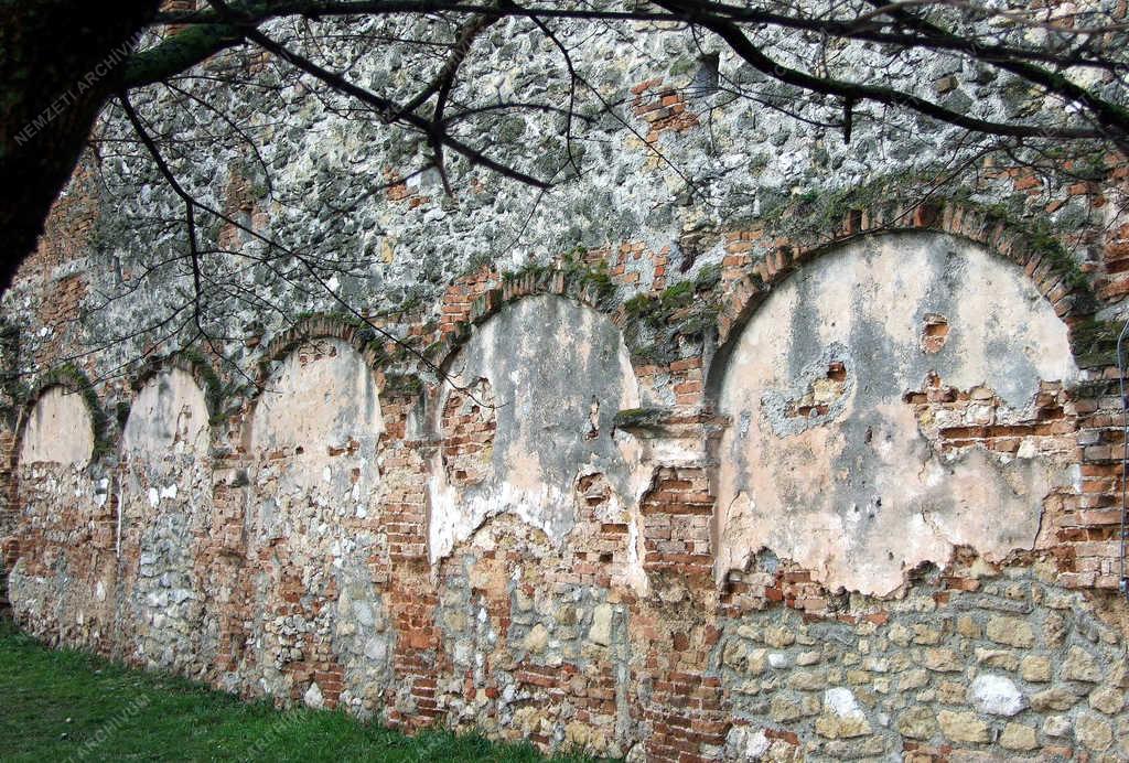 Városkép - Várpalota - A Thury-vár