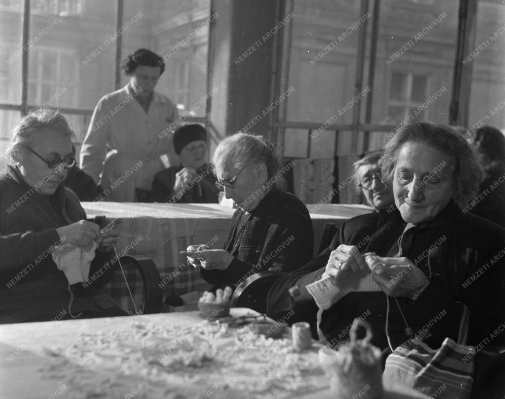 Városkép-életkép - Szociálpolitika - Élet a szociális otthonban