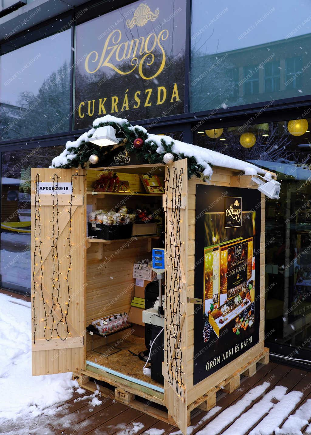 Ünnep - Budapest - Adventi vásár Újbudán