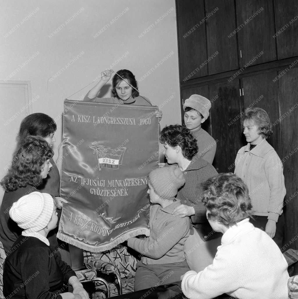 Ifjúsági szervezet - Kommunista Ifjúsági Szövetség