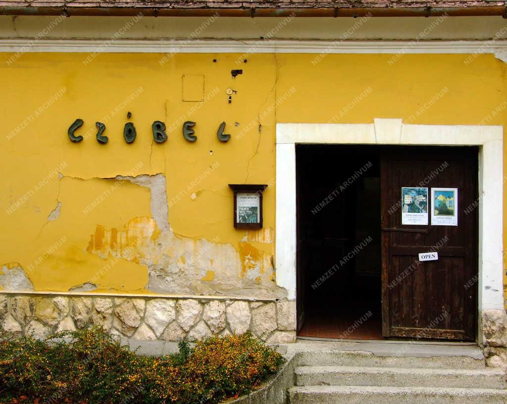 Kultúra - A Czóbel-képtár Szentendrén