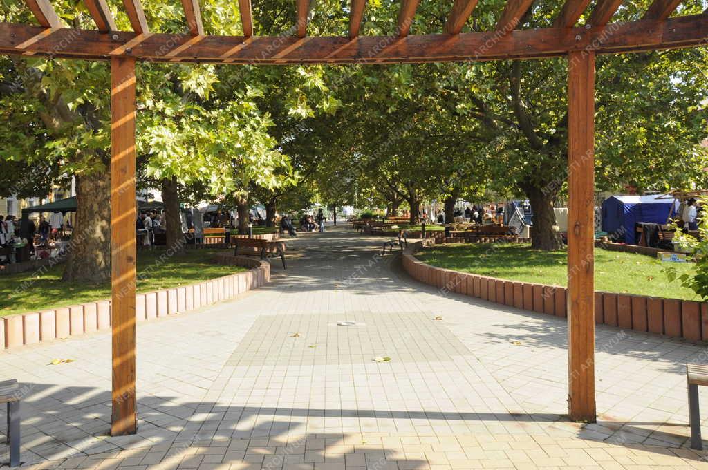 Stúrovo - Főutca sétány