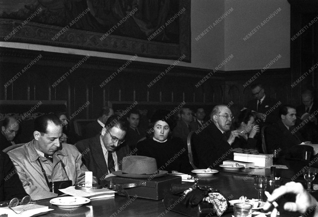 Irodalom - Orosz könyvek bibliográfiájának bemutatása 