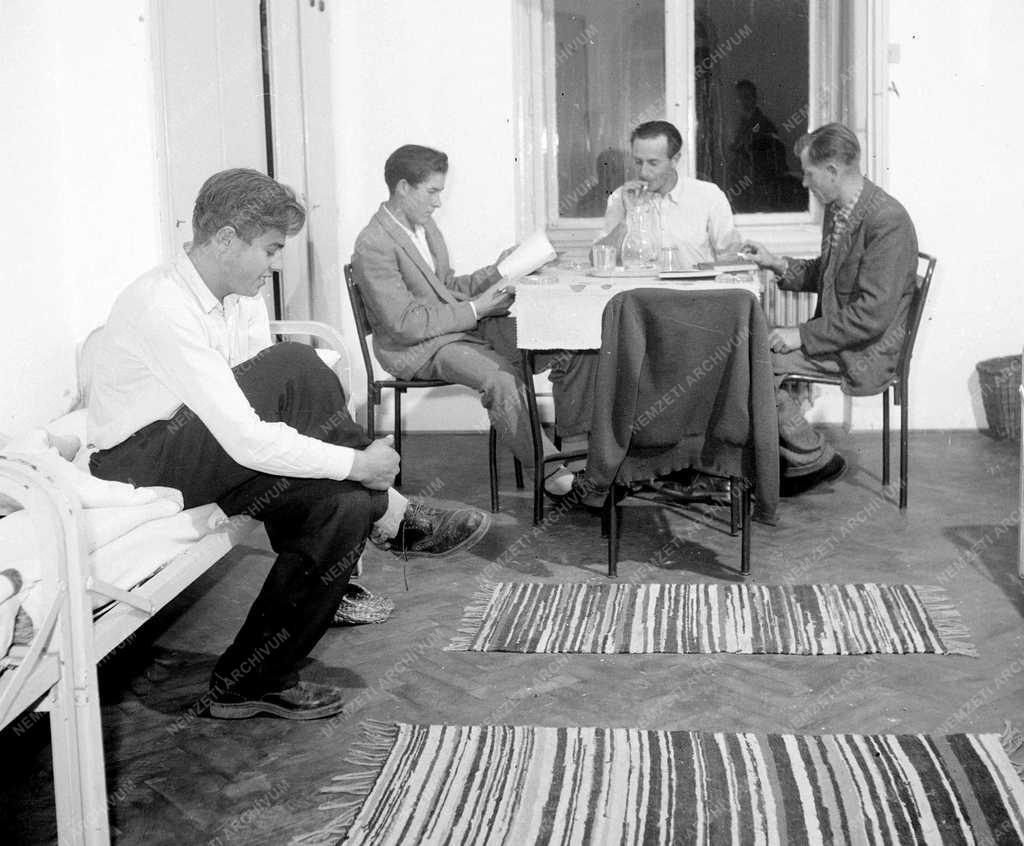 Szociálpolitika - Csepeli 400 személyes munkásszálló