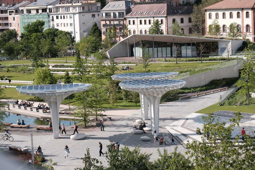 Városkép - Budapest - Millenáris Széllkapu Park