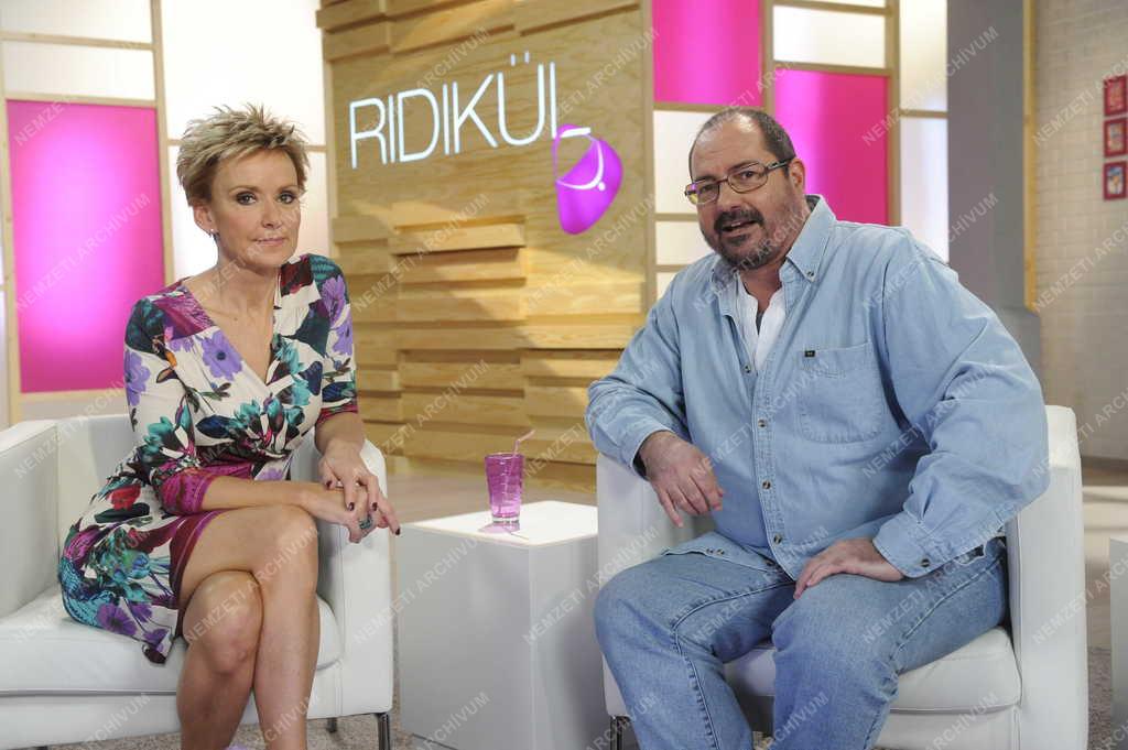 Televízió - Ridikül című női beszélgetős műsor