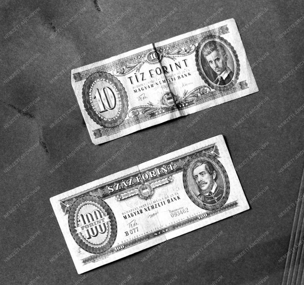 Gazdaság - Pénzügy - Papír bankjegyek