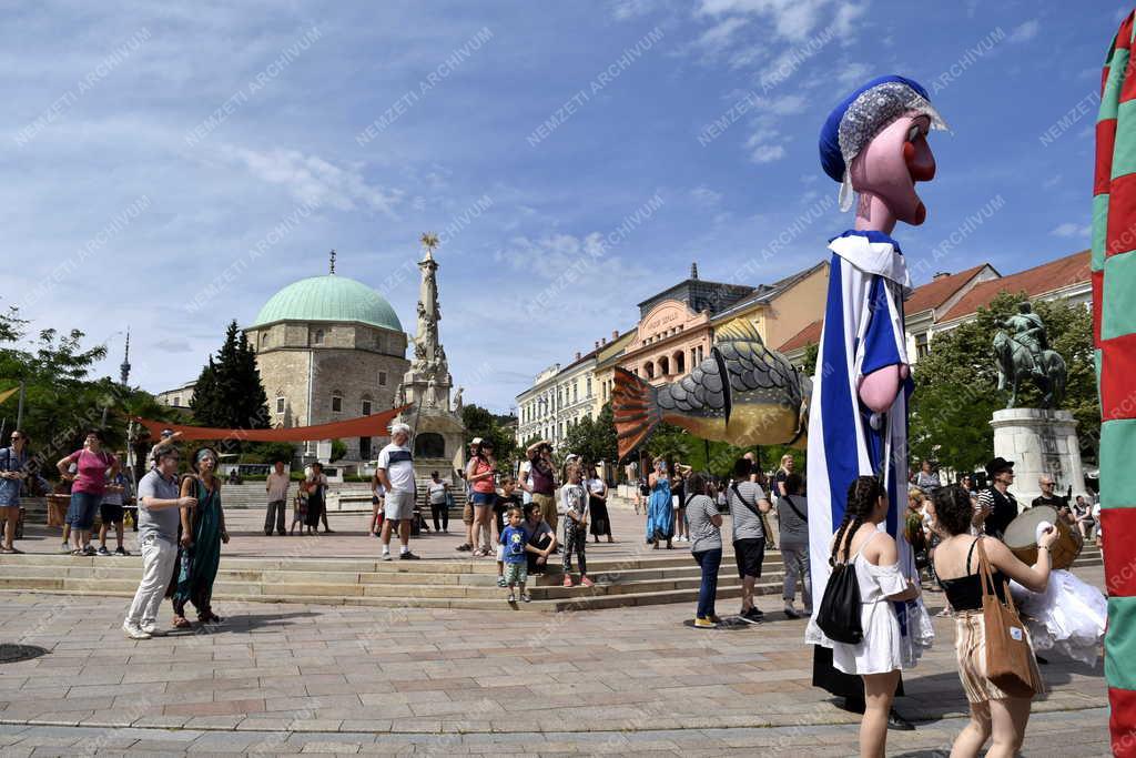 Kultúra - Múzeum Utca Plusz elnevezésű rendezvény Pécsett
