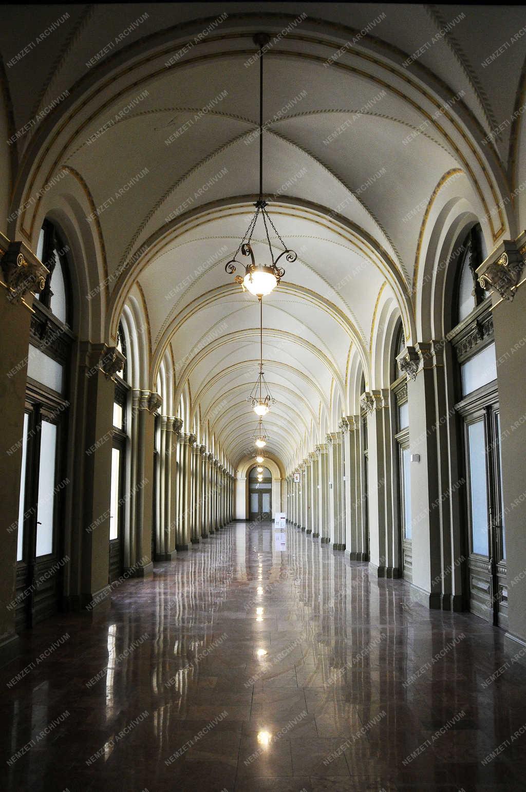 Műemlékvédelem - Budapest - Keleti pályaudvar felújítása