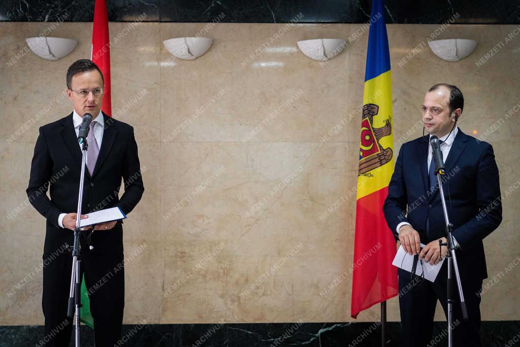 Szijjártó Péter Moldovában