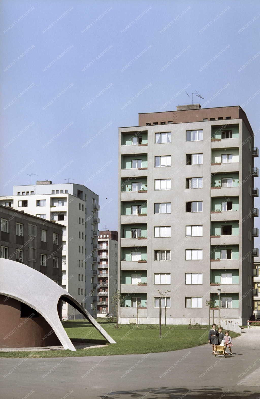 Városkép - József Attila lakótelep