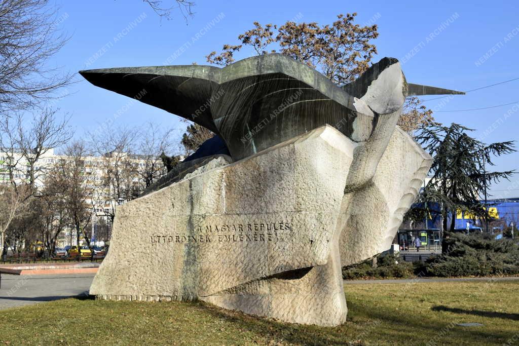 Városkép - Budapest - A magyar repülés úttörőinek emlékműve
