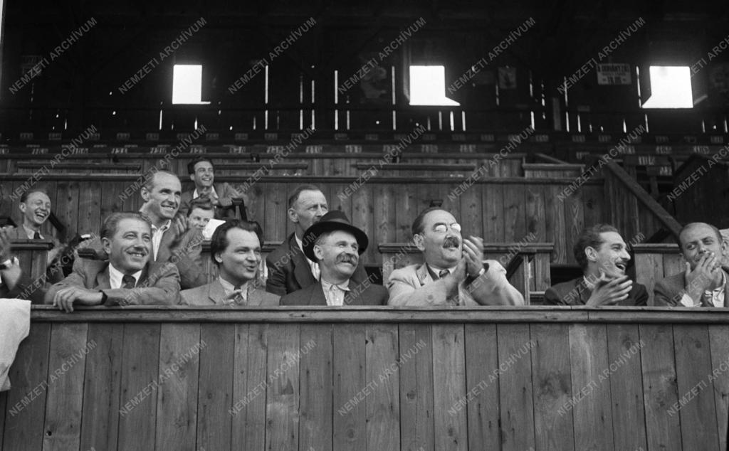 MKP-Parasztpárt futballmeccs