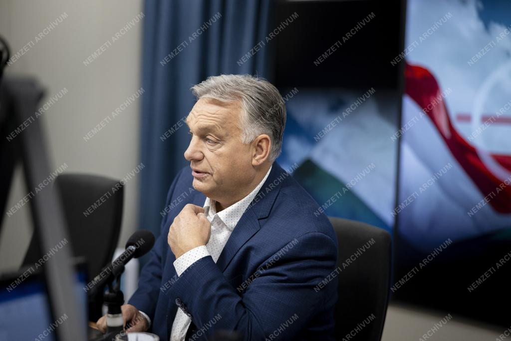 Miniszterelnöki interjú a Kossuth rádióban