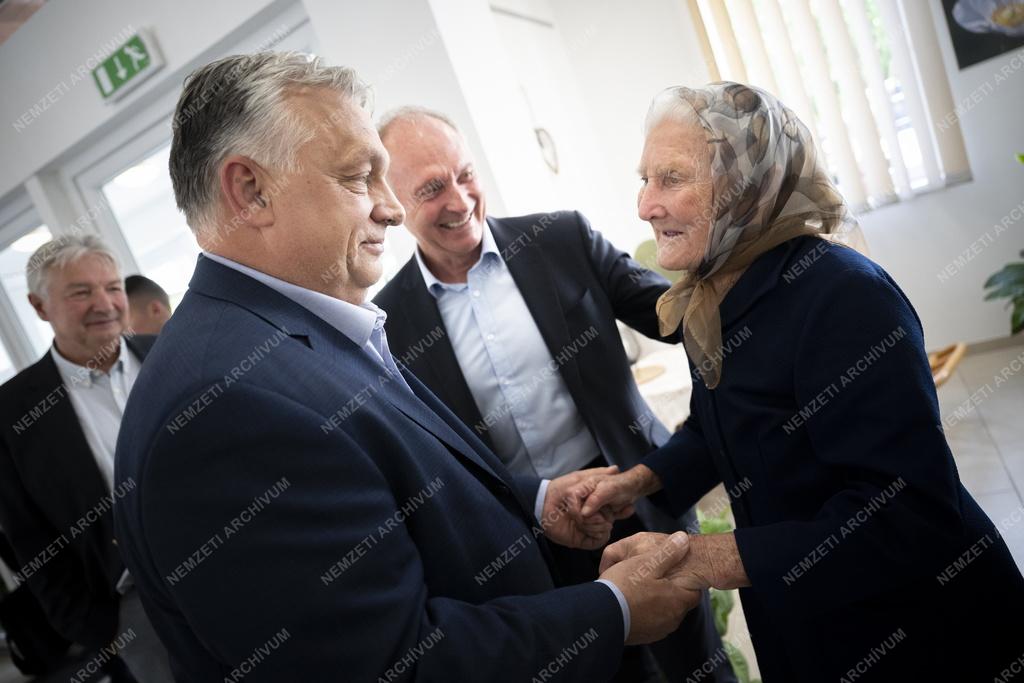 Voks 24 - Orbán Viktor országjáró kampánykörútja
