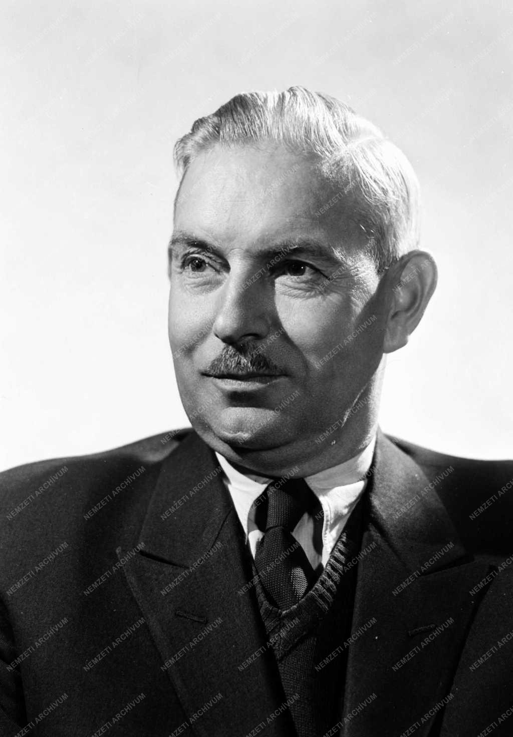Belpolitika - Nagy Dániel 