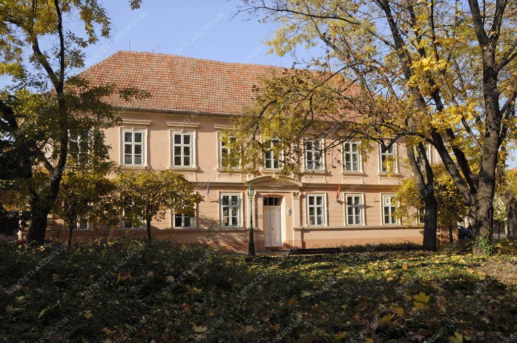 Gyula - Oktatás - Egyházi iskola