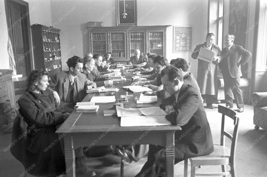 Évforduló - Rákosi 60. születésnapjára készülnek Cegléden