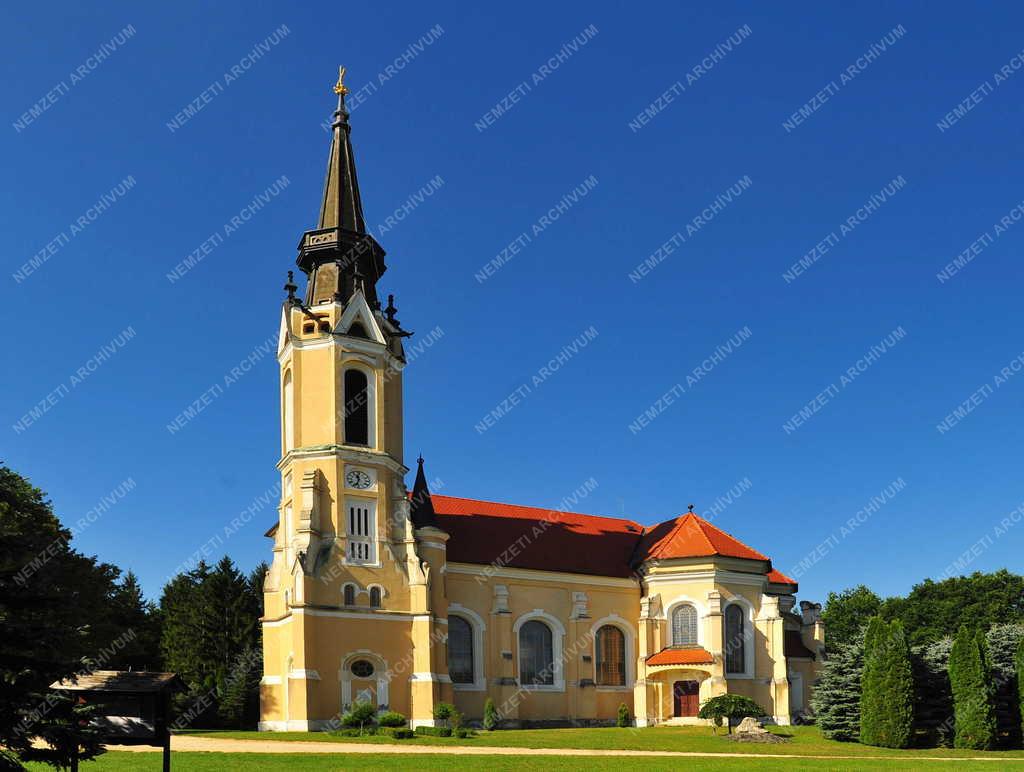 Egyházi épület - Rönök - A Szent Imre templom 