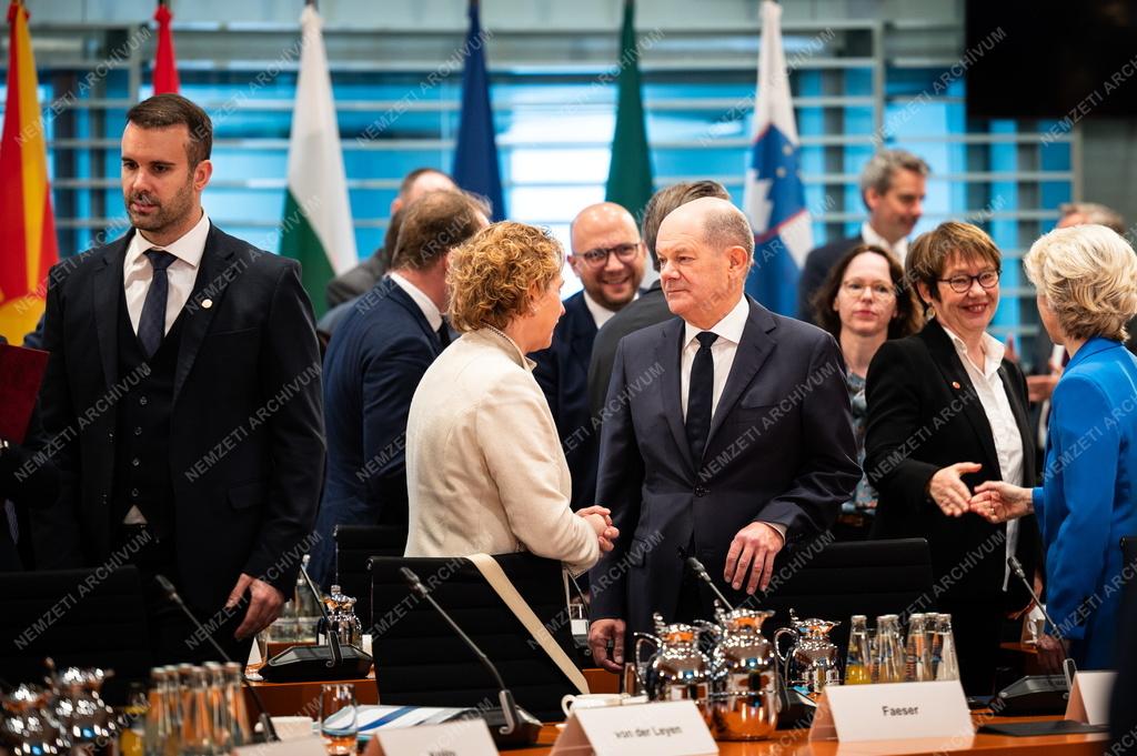 A Berlini Folyamat 10. csúcstalálkozója