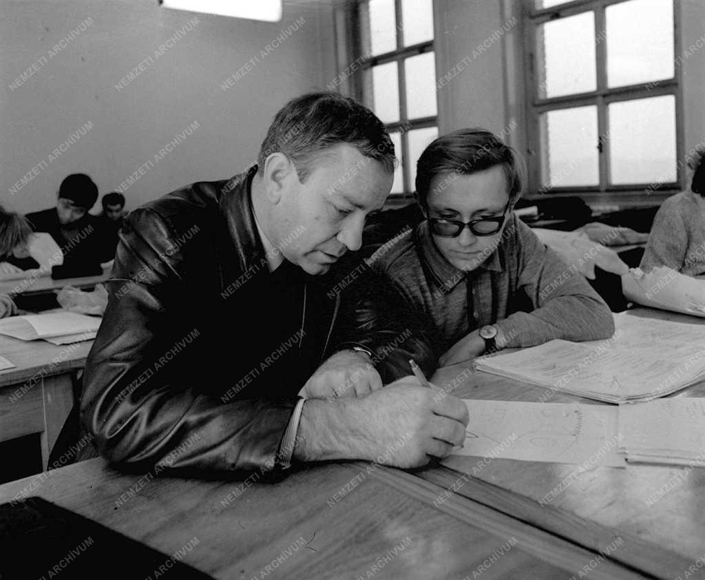 Az Építőipari Műszaki Egyetem alapítása