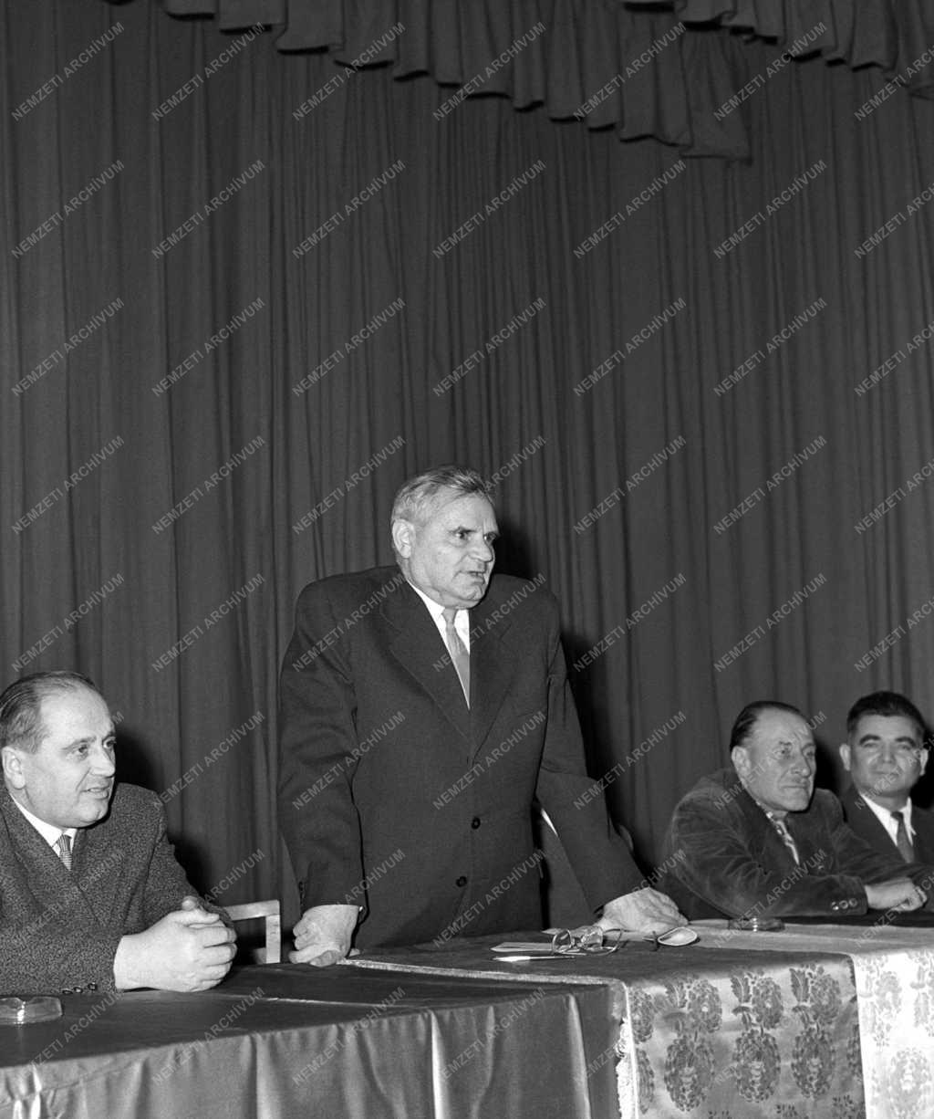 Választás - Dobi István a megválasztott jelölt