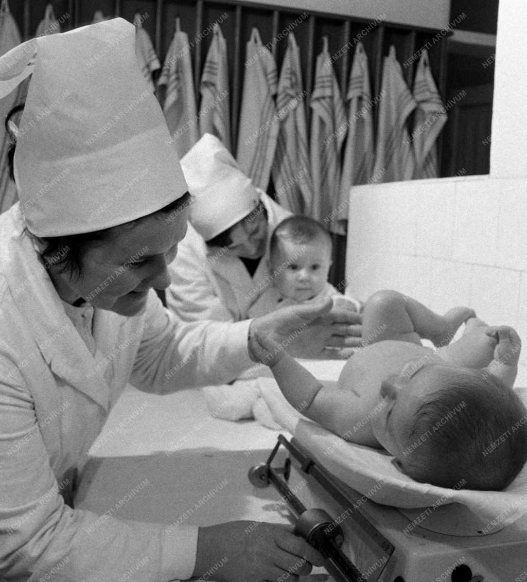 Oktatás - Új bölcsöde Szolnokon