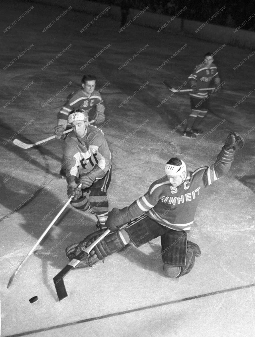 Sport - Jégkorong - FTC – Einheit Berlin