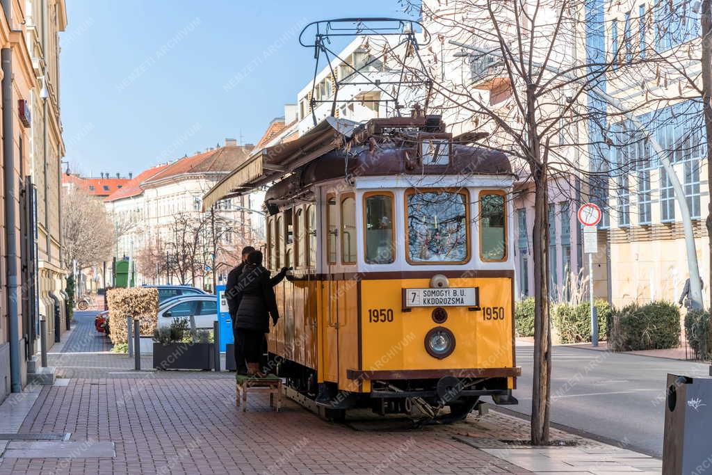 Vendéglátás - Blues Café és 7-es Megálló Szegeden