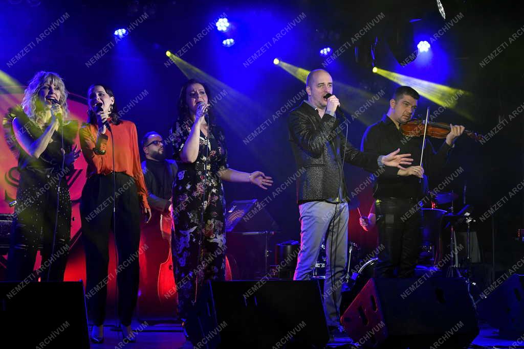 Televízió - M2 Petőfi TV - Akusztik koncert az A38 hajón