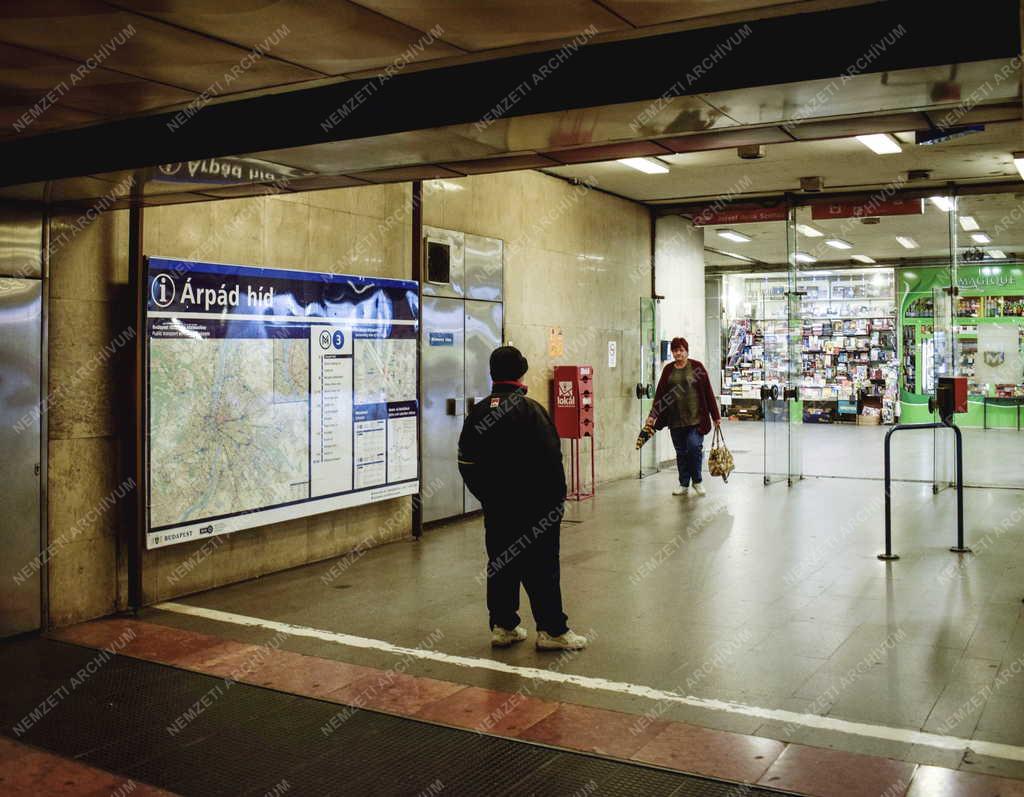 Közlekedés - Budapest - AZ M3-as metró északi szakasza felújítás előtt