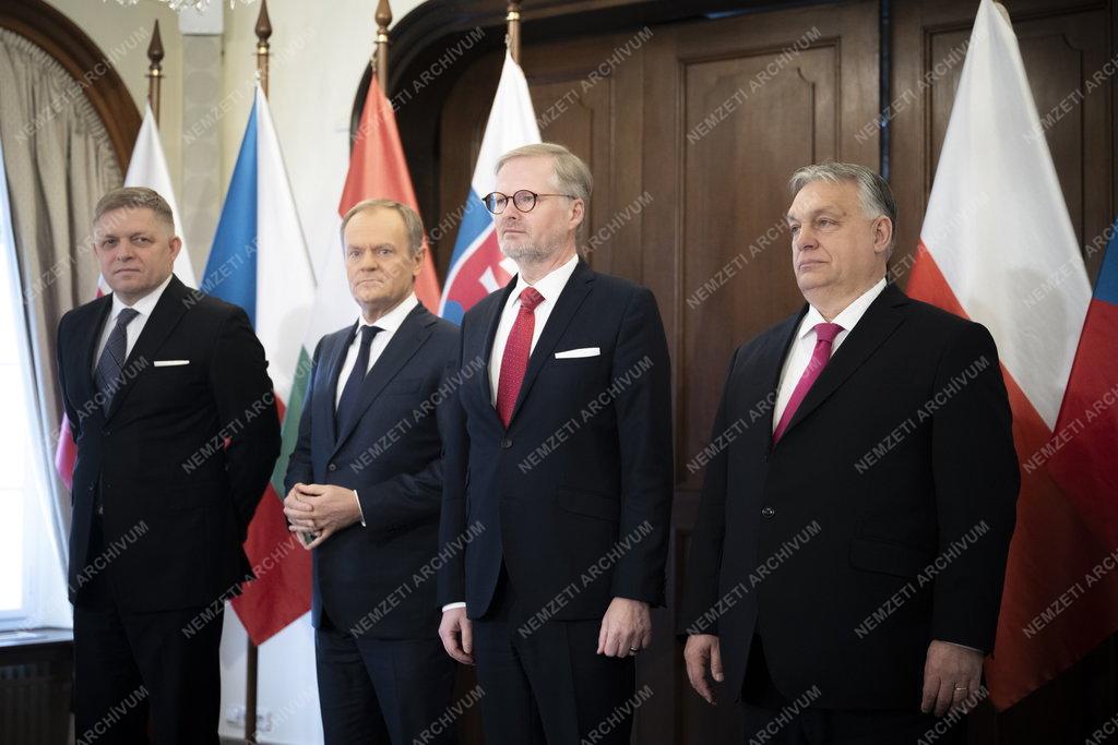 V4-csúcs Prágában