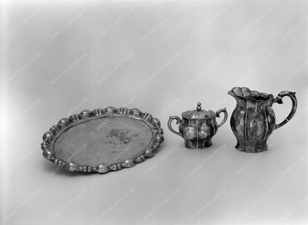 Kisipar - Ezüstedények