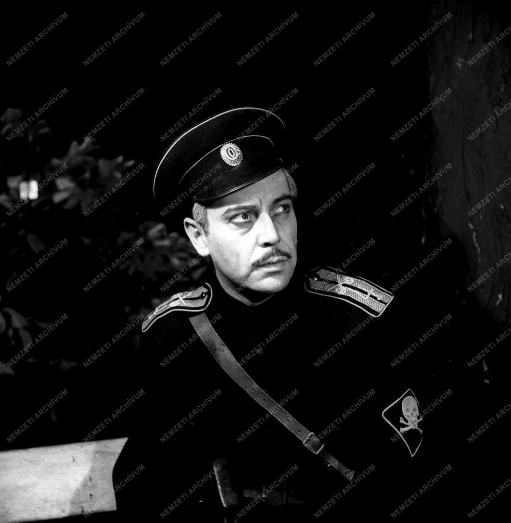 Színház - Ljubov Jarovaja 