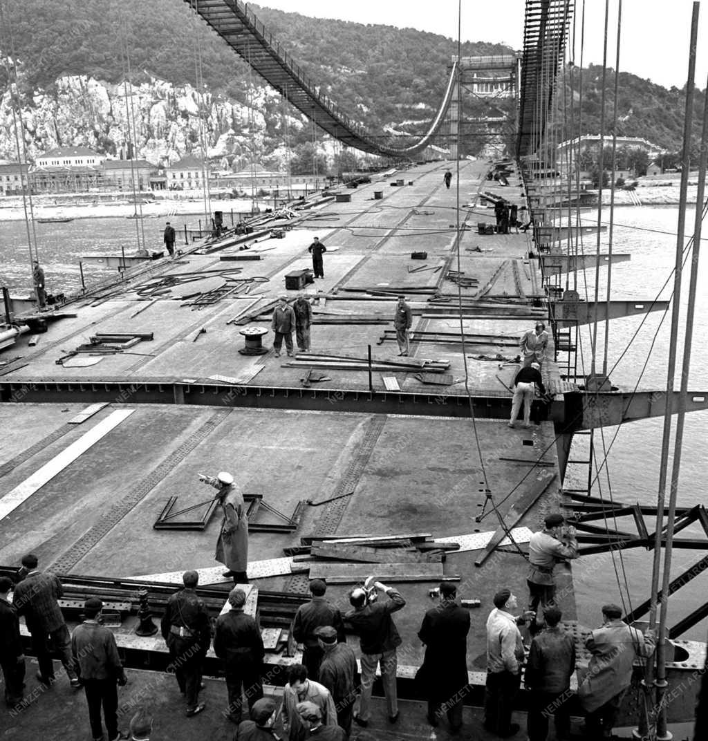 Építőipar - Épül az új Erzsébet híd - Utolsó elem