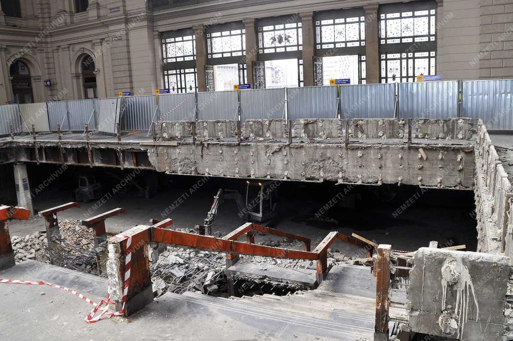 Közlekedés - Új utascentrum épül a Keleti pályaudvaron