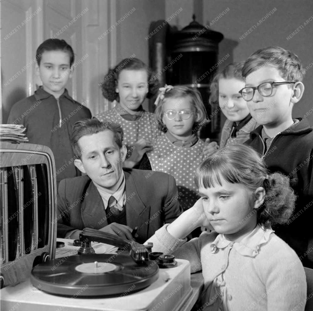 Oktatás - Úttörő-technikai állomás
