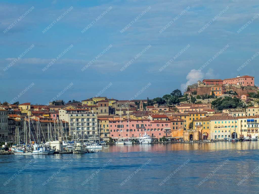 Városkép - Elba -  Portoferraio