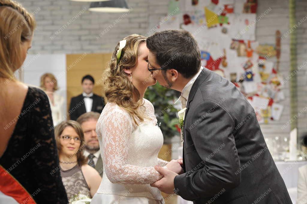 Televízió - Család-barát című magazinműsor