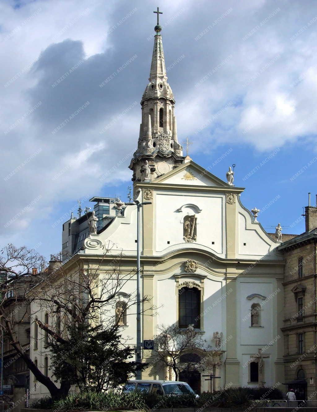 Táj, város - Budapest - Ferencesek temploma