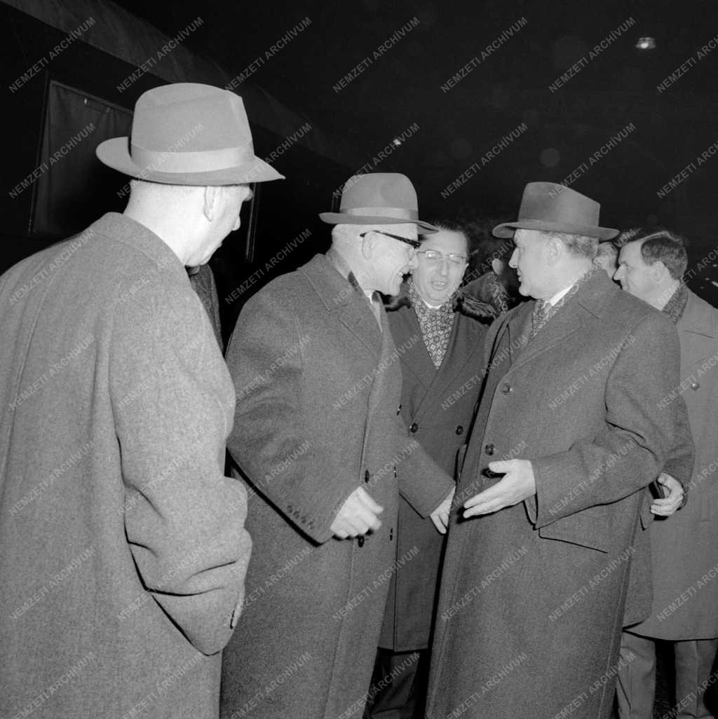 Külkapcsolat - A lengyel párt- és kormányküldöttség budapesti látogatása