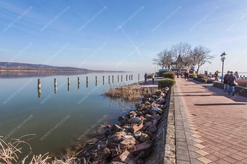 Közlekedés - Keszthely - Hajóállomás 