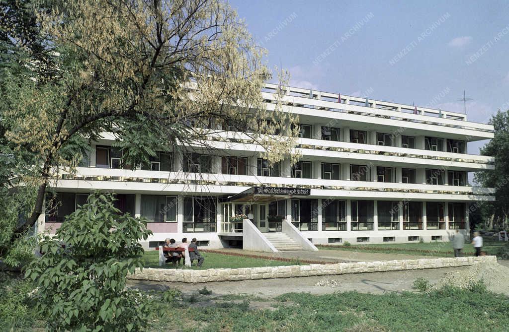 Városkép - Debrecen - Termelőszövetkezeti Üdülő